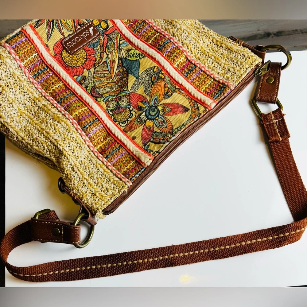 The Sak Crossbody Purse Bag Sakroots Sky Spirit Desert Owl Crossbody Purse - Picture 14 of 14